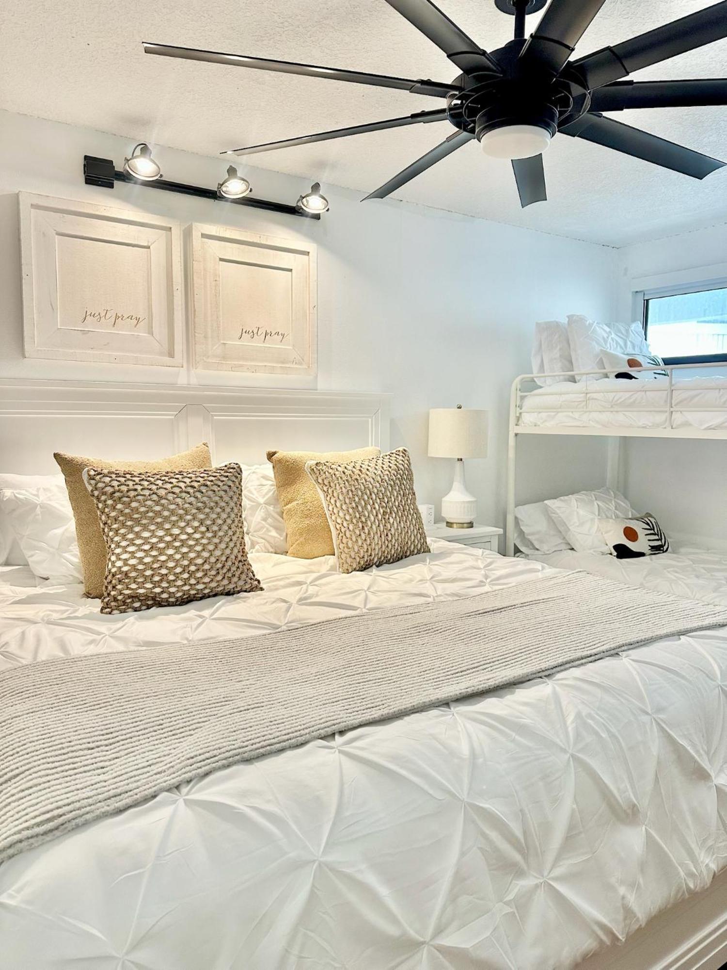 Tower 2 Master Suites, 2 Kings Beds, Marina คีย์ลาร์โก ภายนอก รูปภาพ
