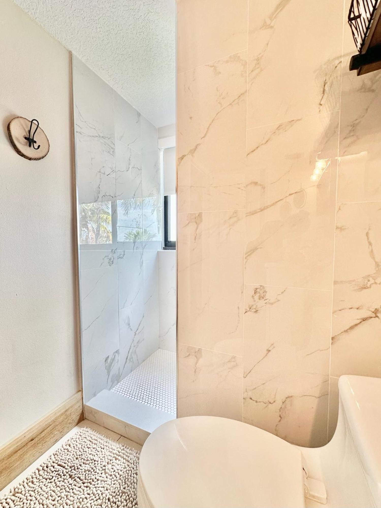 Tower 2 Master Suites, 2 Kings Beds, Marina คีย์ลาร์โก ภายนอก รูปภาพ